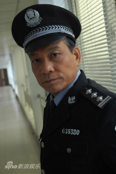 华体会体育:邓小琪妈妈是做什么的 江天昊爸爸说半个江州城男人都是她(图2) 华体会直播
